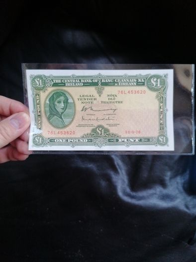 A/UNC 1976 Ireland One Pound Banknote
