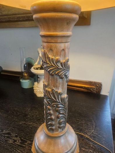 Table lamp