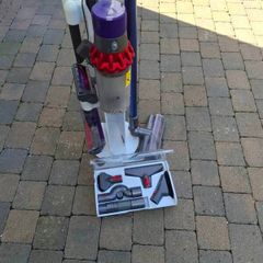Dyson V10