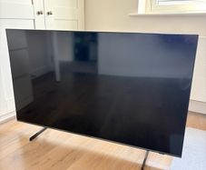 Samsung 50 inch QLED 4K Smart TV Excellent Condition