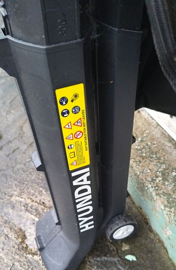leaf blower/vacuum/shredder