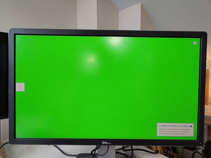 Dell P2715Q