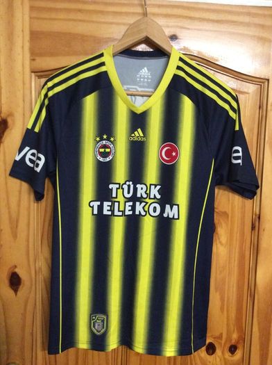 Fenerbache FC. Official Adidas Youths 15-16 Years Home Jersey. Collect In Dublin Or Receive Via Post.