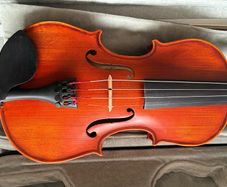 3/4 size Violin