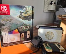 Nintendo Switch OLED Zelda - TOTK Edition - Modded, boxed with 256GB micro SD
