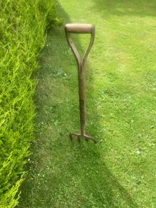 Antique 1930's-50's "Y" Handle Fork.