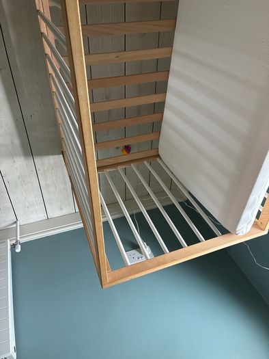 Mokee Mini Cot, 1200mm x 600mm, with Aloe Vera mattress