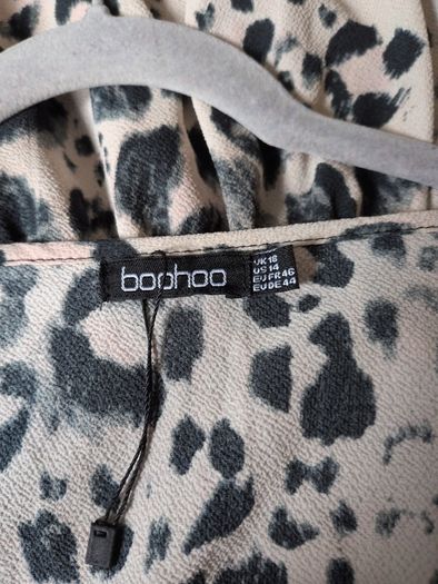 Boohoo Dress. S.18. New - No Paper Tag - Only The String.