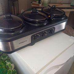 serving  trays buffet x 2. Hot plates warmers slow cookers .