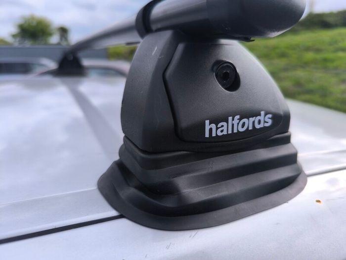 Flush Fit Fixed Point Steel Roof Bars