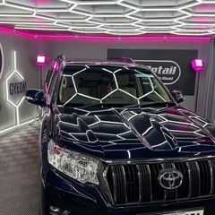 Toyota Landcruiser Business 5 Seats