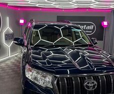 Toyota Landcruiser Business 5 Seats