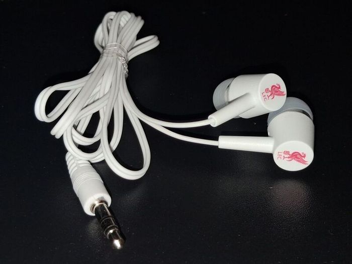 Buy 2 Get 1 Free!! - Only 1 Each!! - Brand New Wired Earphones