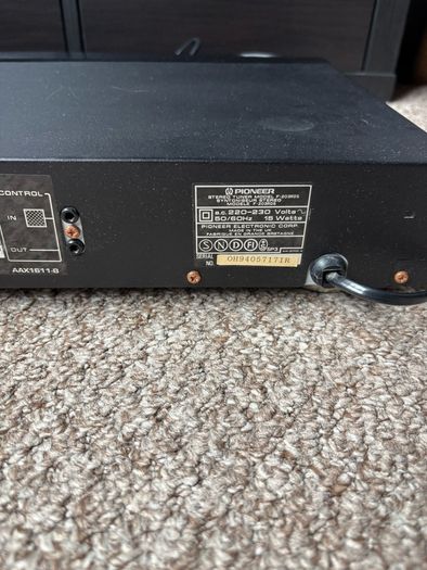 Pioneer F-203RDS Stereo FM/AM Digital Tuner