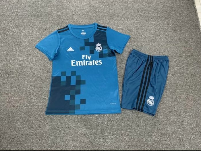 Retro football kits