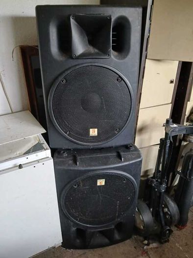 2 X Thomann PA502P