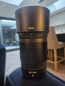 Nikon 85mm S F1.8 super sharp lens in Excellent condition