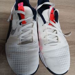 Nike ladies Metcon 8 size 4.5