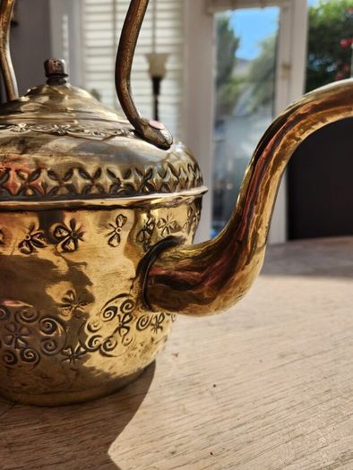 C100yrs old French kettle. Polished.