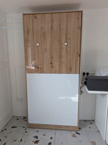 pull-down Murphy bed - single