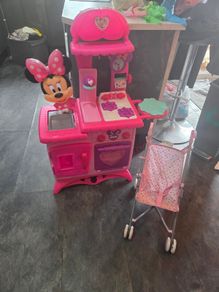 Minnie mouse kitchen and stroller