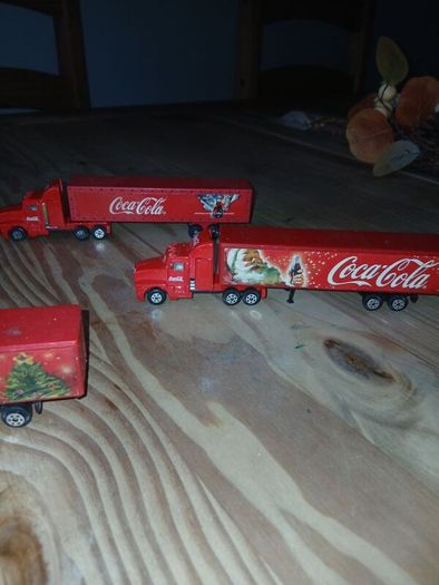 coca cola trucks