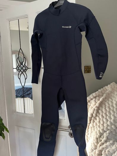 Wet suit