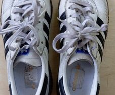 Adidas Womens Trainers Size 5 White and Black