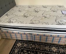 Double split base bed with 4 drawers