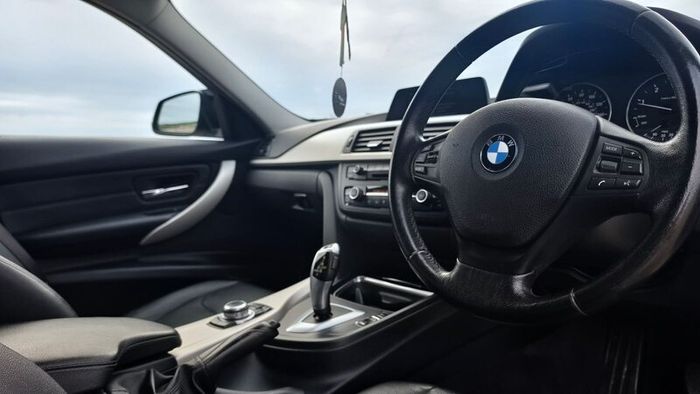 Automatic 2015 Bmw 320d