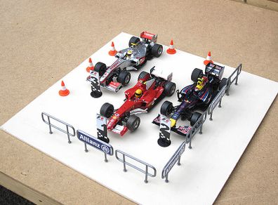 Slot Track Scenics: Parc Ferme Set     (Scalextric scenic)