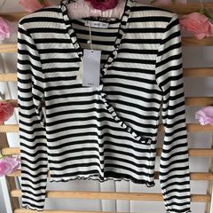 Mango top size medium wrap effect long sleeves black & ivory cream