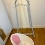 Shnuggle Baby Bath With Stand Image 3