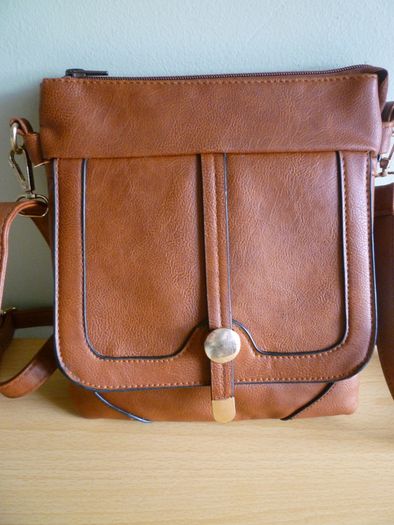 Hand Bag Crossbody Brown Faux Leather Multi Pocket Handbag- Purchased In Carraig Donn