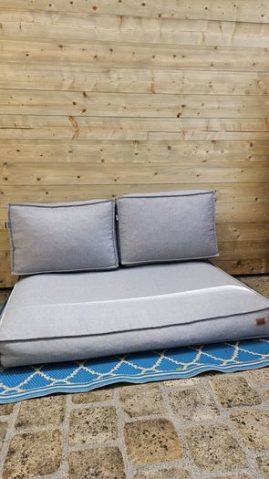 Outdoor cushions