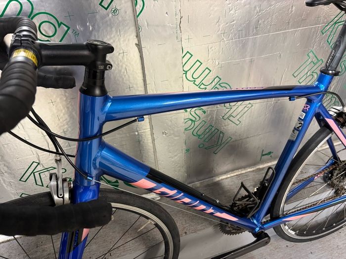 Giant Contend 2 Road bike
