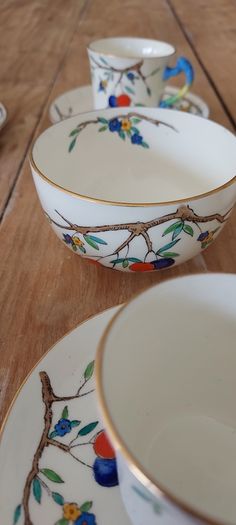 Stunning Vintage Expresso Coffee Cups, Saucers, Sugar Bowl and Milk Jug.