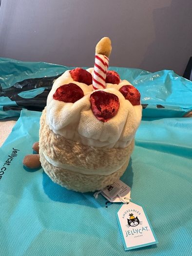Jellycat Amuseables Birthday Cake