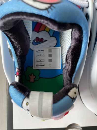 Hello Kitty X Nike Air Presto UK 11 / US 12 Deadstock
