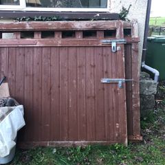 wooden gates