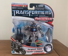 transformers Tailpipe and pinpointer with sergeant Noble mechtech