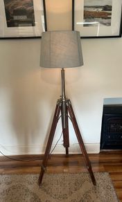 Beautiful Adjustable Wooden Tripod Floor Lamp