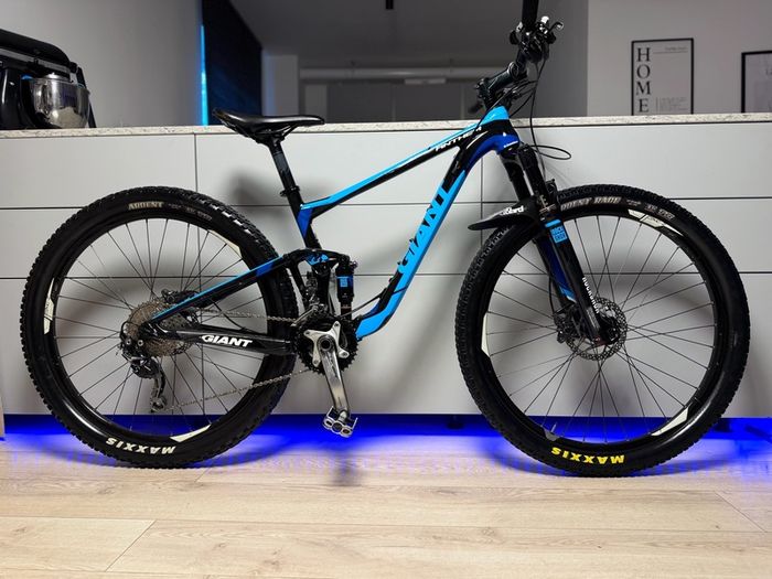 GIANT Athem Full Suspension Bike