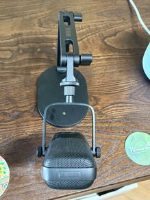 Elgato wave microphone and Rode mic arm