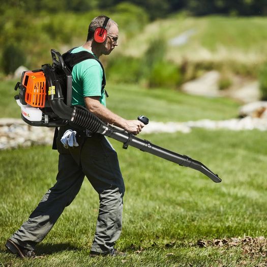 Backpack Leaf Blower, 63CC 2-Cycle Gas Leaf Blower with 1.89L Fuel Tank, 1110CFM Air Volume 220MPH Speed, Ideal for Lawn Care, Leaf Cleaning, and Snow Removal