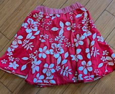 Floral pattern skirt.