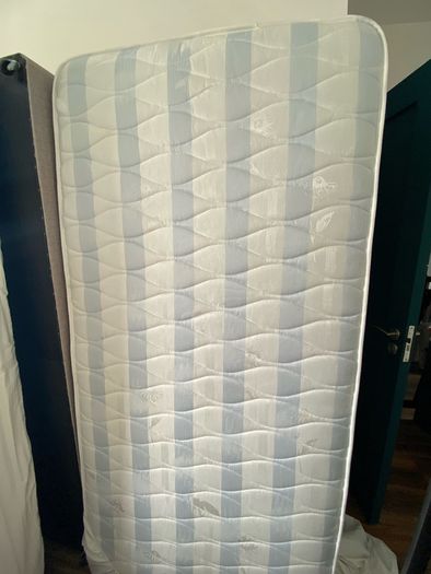 4ft Small Double Black Metal Bed + Mattress