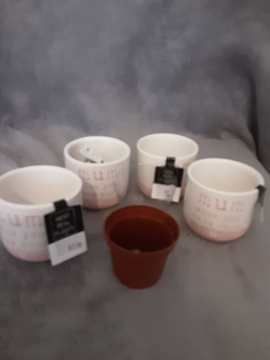 Miniature Ceramic Planter Pots x 4 .. Final Price Drop