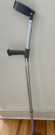 Adjustable Crutch