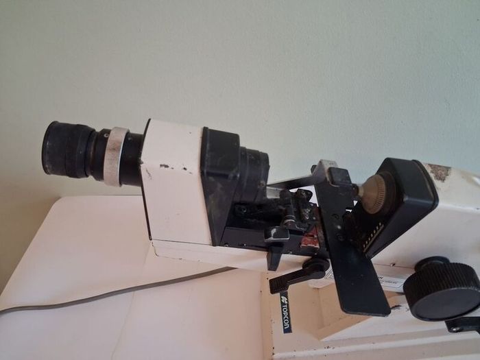 Postage - Topcon LM 6 Microscope - Not Powering up